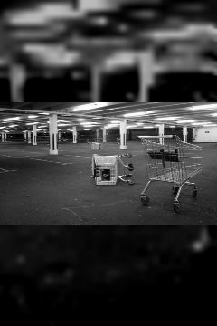 Hypermarket – plakát